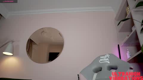 Snapshot of tattoo_ninja_kitty chatting on 03.06.25 Nathalie Hardy online show from 03.06.25