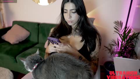 Snapshot of tattoo_ninja_kitty chatting on 03.07.25 Nathalie Hardy online show from 03.07.25