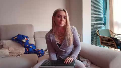 tattoobbgirl online show from 03.03.26