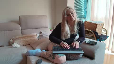 tattoobbgirl online show from 04.10.26