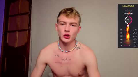 Alex but u can call me Theo online show from 09.17.25