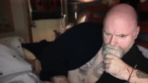 Tattooeddilf 01 online show from 12.03.25