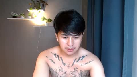 Snapshot of tattooguy1209 chatting on 11.18.25 zareen online show from 11.18.25