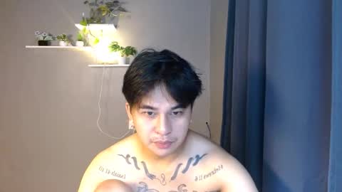 Snapshot of tattooguy1209 chatting on 11.21.25 zareen online show from 11.21.25