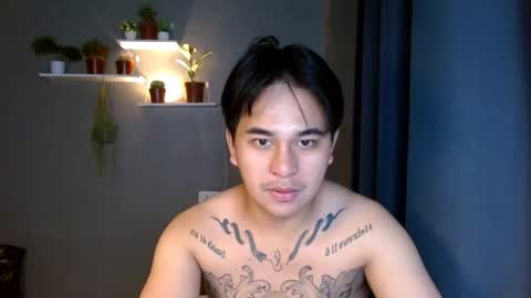 Snapshot of tattooguy1209 chatting on 12.01.25 zareen online show from 12.01.25