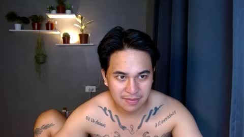 Snapshot of tattooguy1209 chatting on 12.03.25 zareen online show from 12.03.25