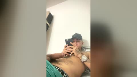 Snapshot of tatuajes777_7777 chatting on 02.26.26 tatuajes777_7777 online show from 02.26.26