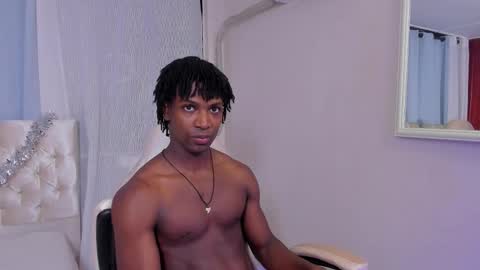 Snapshot of tau_montes chatting on 12.02.25 tau_montes online show from 12.02.25