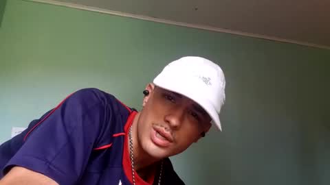 Snapshot of taulerfox chatting on 12.02.25 Caito online show from 12.02.25