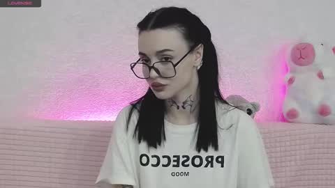 Taya online show from 11.30.25