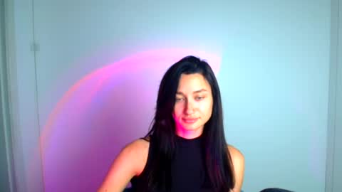 Snapshot of tayavibe chatting on 08.08.26 Taya online show from 08.08.26