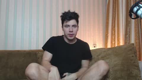 Snapshot of tayler_durden_1 chatting on 01.14.25 ... online show from 01.14.25