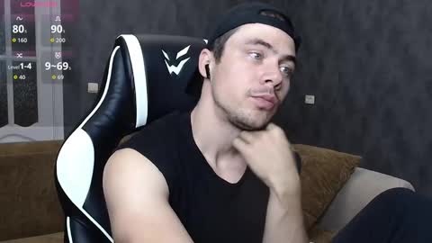 Snapshot of tayler_durden_1 chatting on 09.19.25 ... online show from 09.19.25