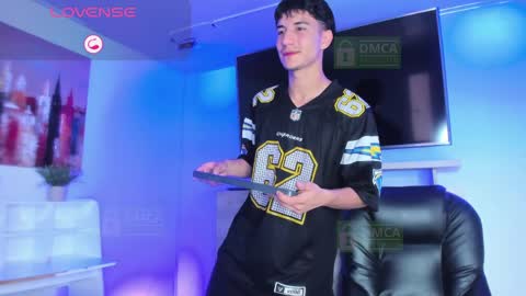 taylor_brooks_ online show from 04.11.26