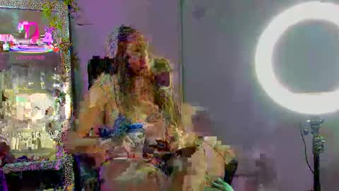 Snapshot of taylor_coxz chatting on 12.17.25 taylor_coxz online show from 12.17.25