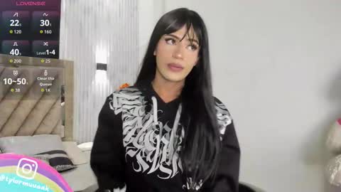 Taylor Harveey online show from 12.18.25