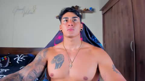taylor_mclane1 online show from 01.15.26