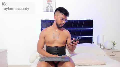 taylormaccurdy_ online show from 01.16.26