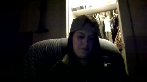 Snapshot of taylorriot chatting on 10.12.25 Taylor Riot online show from 10.12.25