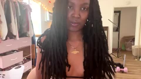 Taylor online show from 04.11.26