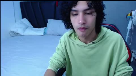 Tayron online show from 10.18.25