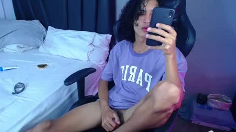 Tayron online show from 03.21.26