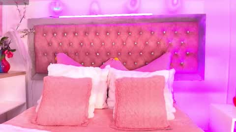 Sofia online show from 10.26.25