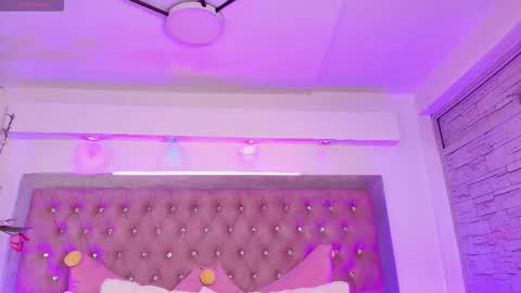 Sofia online show from 11.26.25