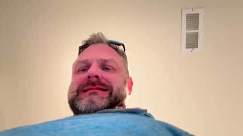 Tbiz82 online show from 11.26.25