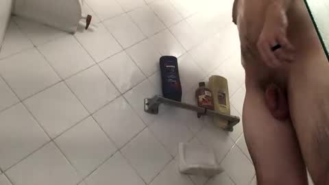 Snapshot of tdogschwill chatting on 01.20.25 tdogschwill online show from 01.20.25