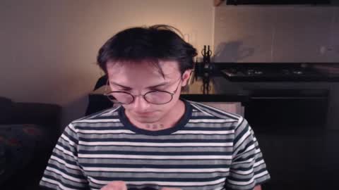 Teo independent model online show from 02.13.25