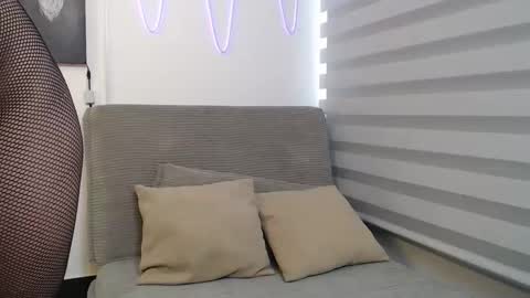 DYNAMITE DUO69 online show from 10.09.25