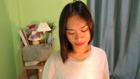 Snapshot of teamo_kiara chatting on 12.19.24 your future wife online show from 12.19.24