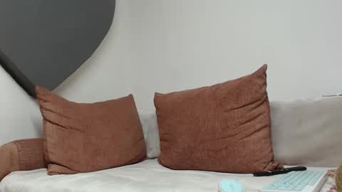 ALICIA--- online show from 10.07.25