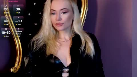 Snapshot of teasingjulianna chatting on 09.27.25 teasingjulianna online show from 09.27.25