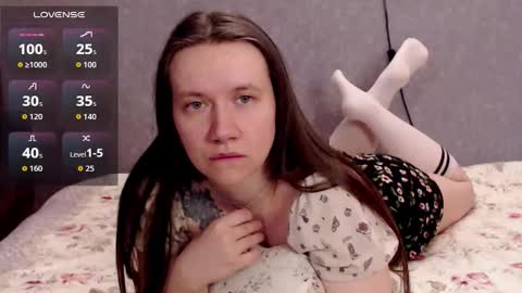 Nickie online show from 10.25.25