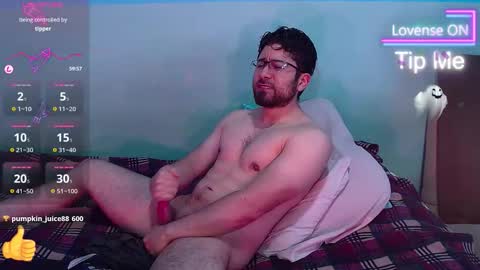 Snapshot of teddy_foster chatting on 10.29.25 teddy_foster online show from 10.29.25