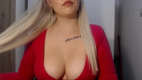 Teeyara  online show from 09.26.25