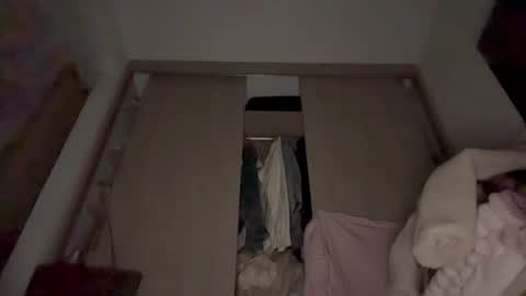 Snapshot of teffsweet18 chatting on 06.26.26 Amy No penetration Virgiin giirl online show from 06.26.26