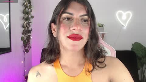 Snapshot of tefy_bratz chatting on 01.11.25 tefy_bratz online show from 01.11.25