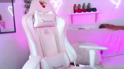 Snapshot of tefy_bratz chatting on 02.11.25 tefy_bratz online show from 02.11.25