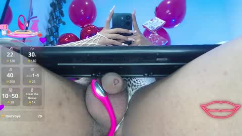 Snapshot of tefy_bratz chatting on 02.19.25 tefy_bratz online show from 02.19.25