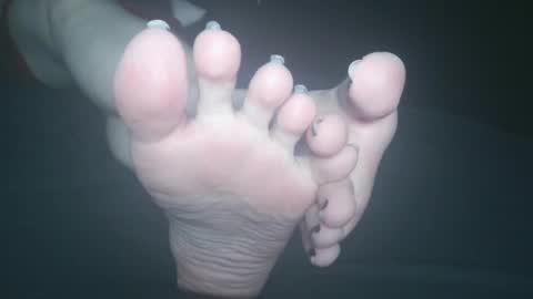 Viv West online show from 01.02.25