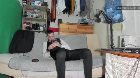 Virg Lszl online show from 01.30.25