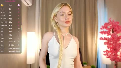 Snapshot of tellasky chatting on 10.01.25 Sofia online show from 10.01.25