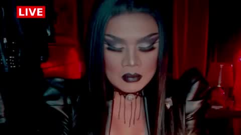 Snapshot of temptress_cocoxxx chatting on 05.13.26 Mistress Coco online show from 05.13.26
