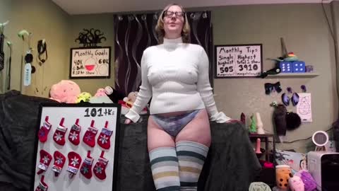 Snapshot of ten_tickle_pixie chatting on 12.27.24 Pixie and Tentacle Overlord online show from 12.27.24