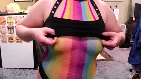 Snapshot of ten_tickle_pixie chatting on 01.04.25 Pixie and Tentacle Overlord online show from 01.04.25