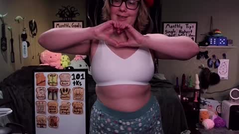 Snapshot of ten_tickle_pixie chatting on 01.10.25 Pixie and Tentacle Overlord online show from 01.10.25