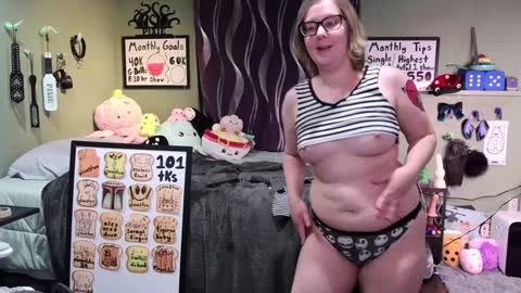 Snapshot of ten_tickle_pixie chatting on 01.21.25 Pixie and Tentacle Overlord online show from 01.21.25